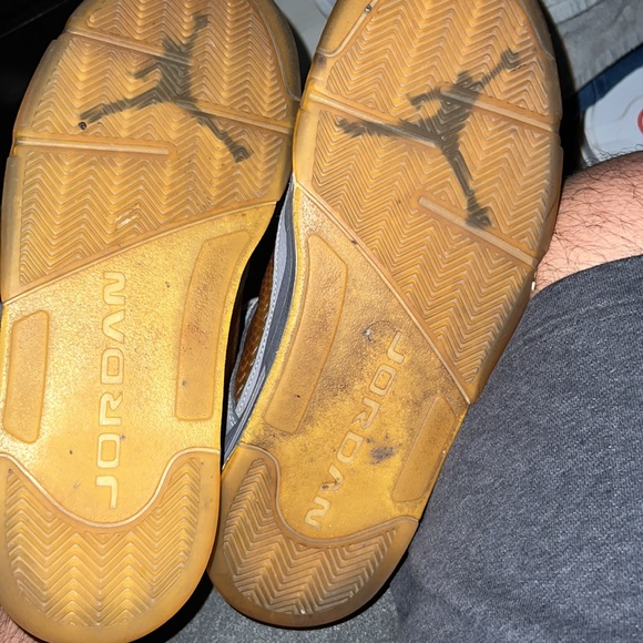 Retro Wolf Grey Jordan 5s - Picture 4 of 5